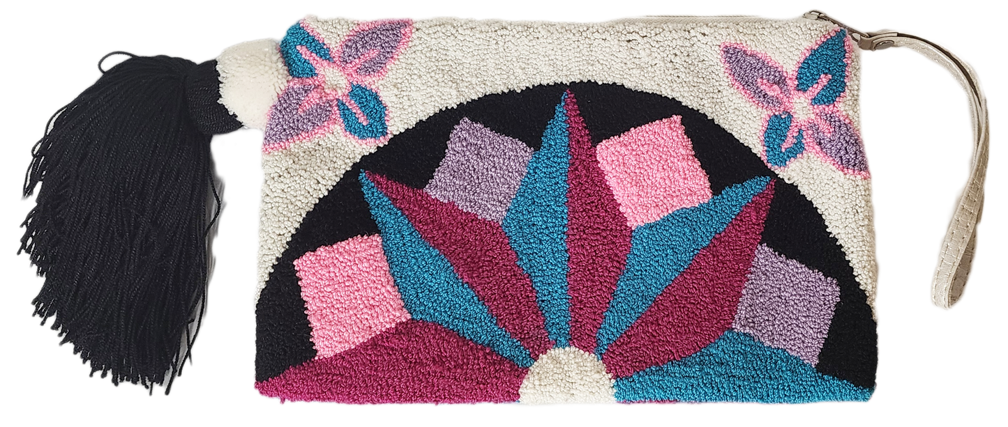 Chloe Handmade Wayuu Punch-needle Clutch - Wuitusu