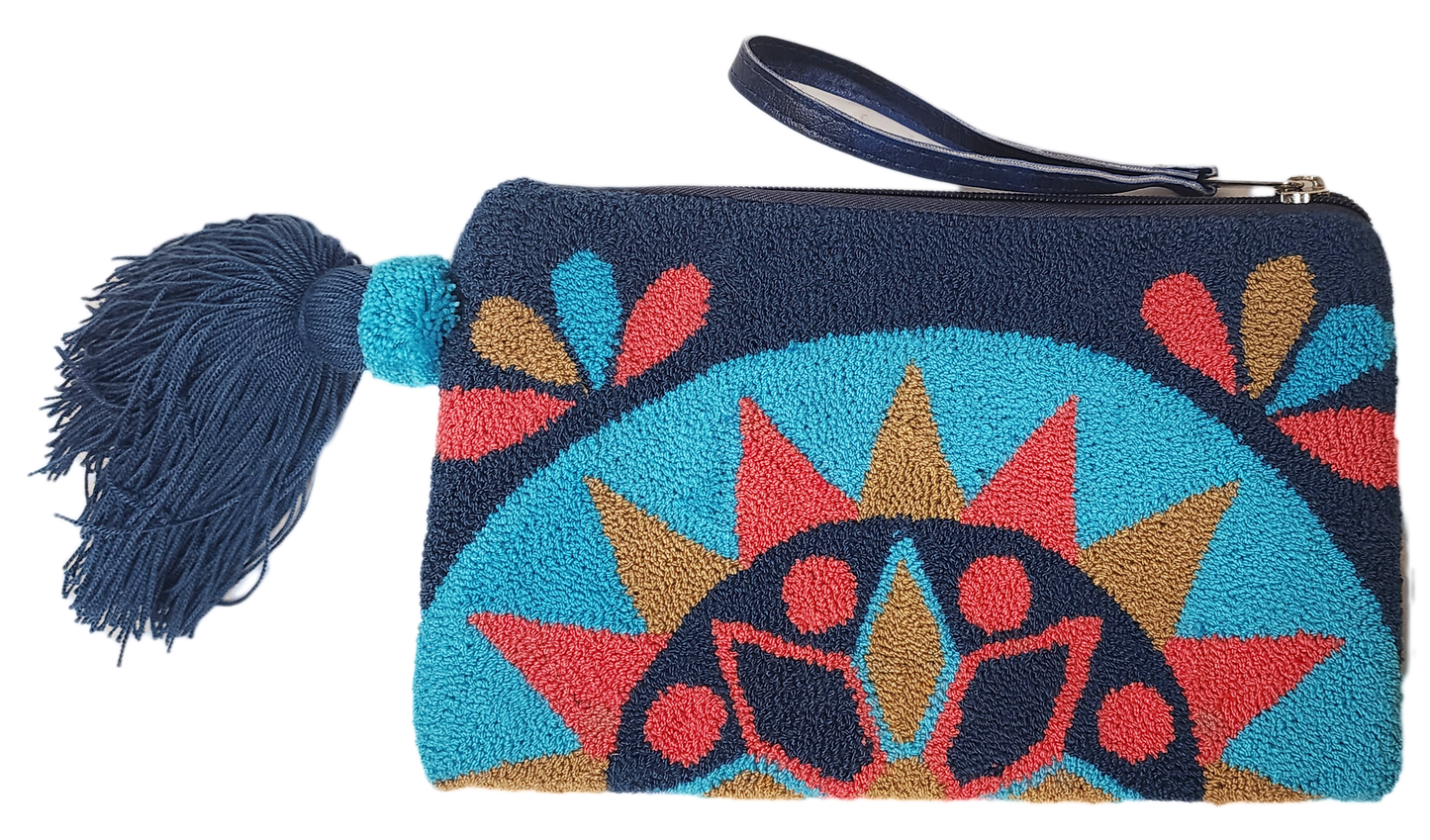 Madison Handmade Wayuu Punch-needle Clutch - Wuitusu