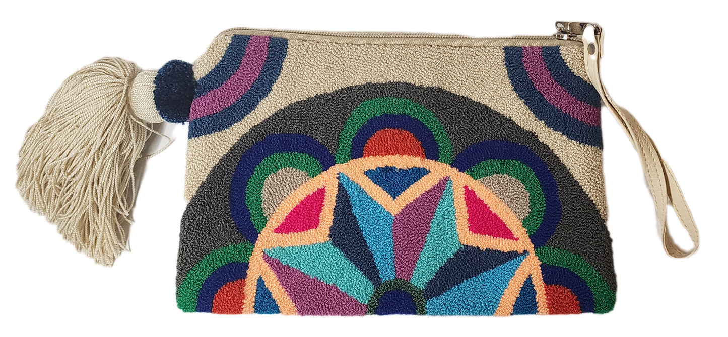 Elizabeth Handmade Wayuu Punch-needle Clutch - Wuitusu
