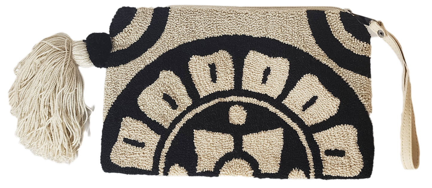 Layla Handmade Wayuu Punch-needle Clutch - Wuitusu