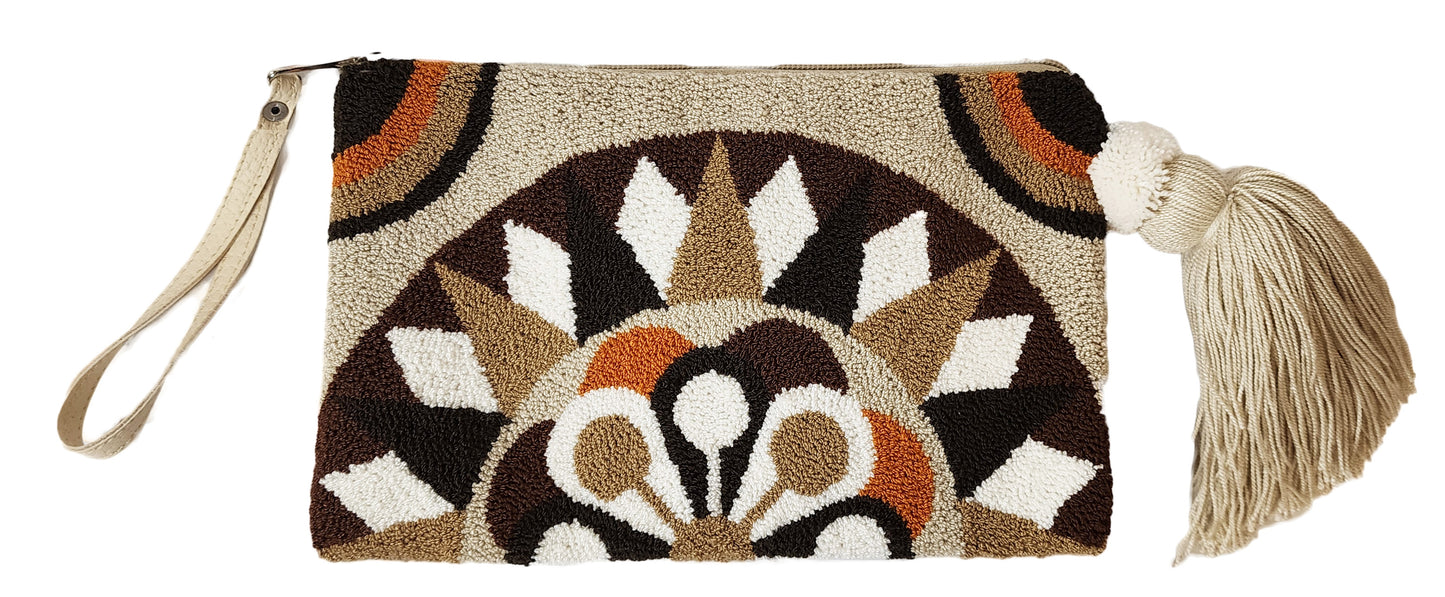 Erin Handmade Wayuu Punch-needle Clutch - Wuitusu
