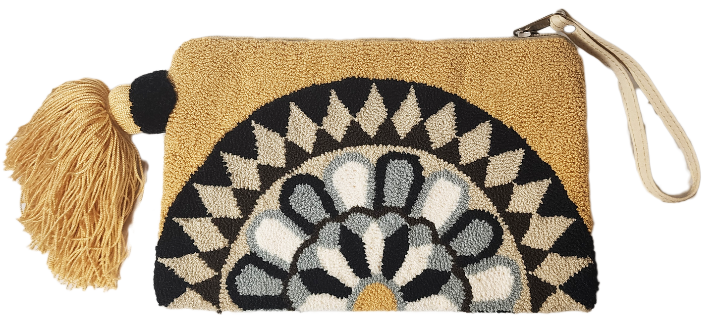 Sofia Handmade Wayuu Punch-needle Clutch - Wuitusu