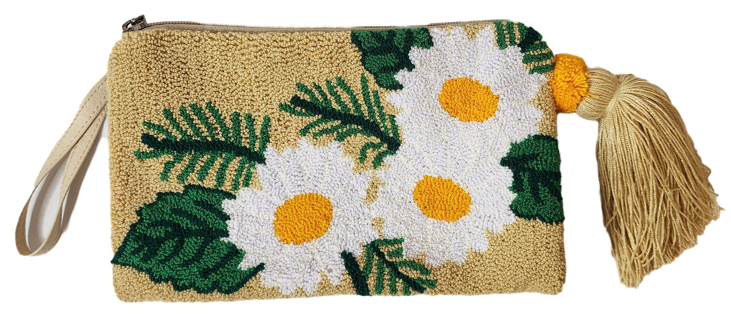 Elaine Handmade Wayuu Punch-needle Clutch - Wuitusu