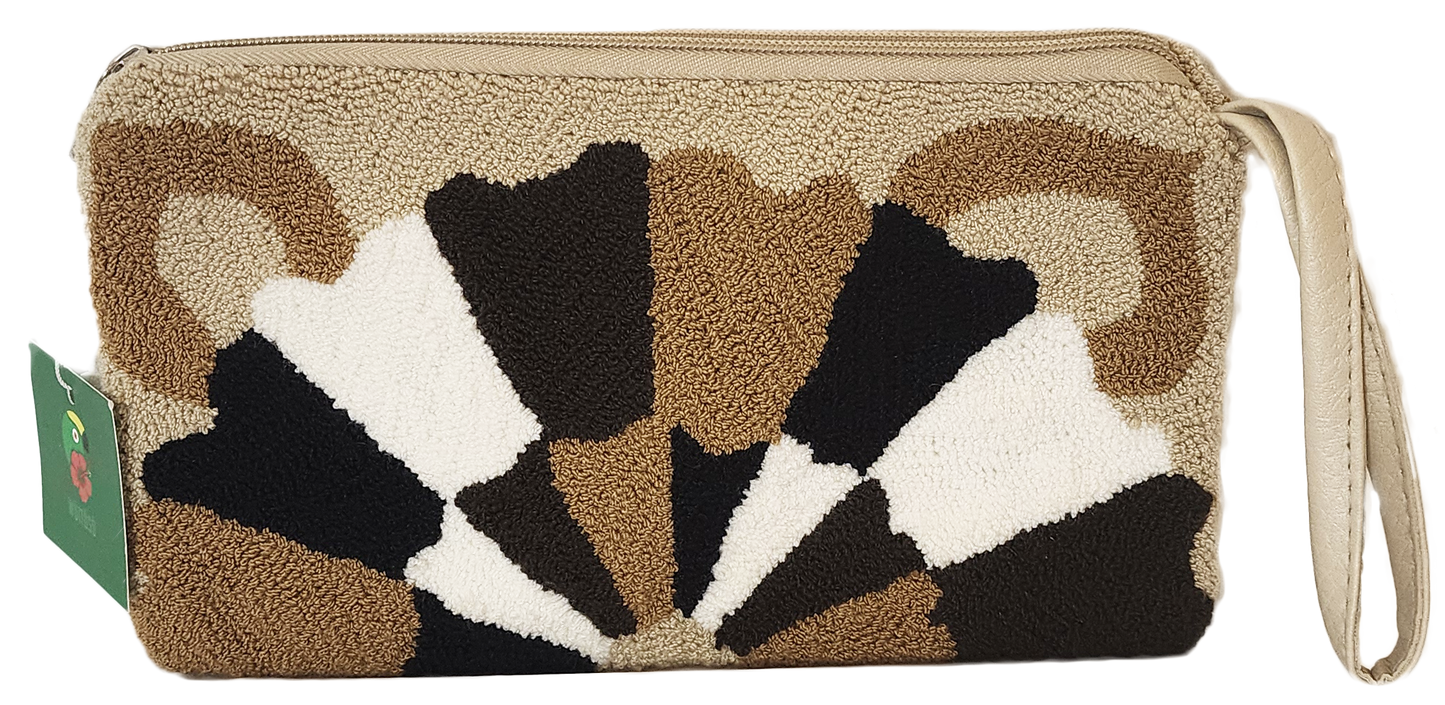 Hadleigh Handmade Wayuu Punch-needle Clutch - Wuitusu