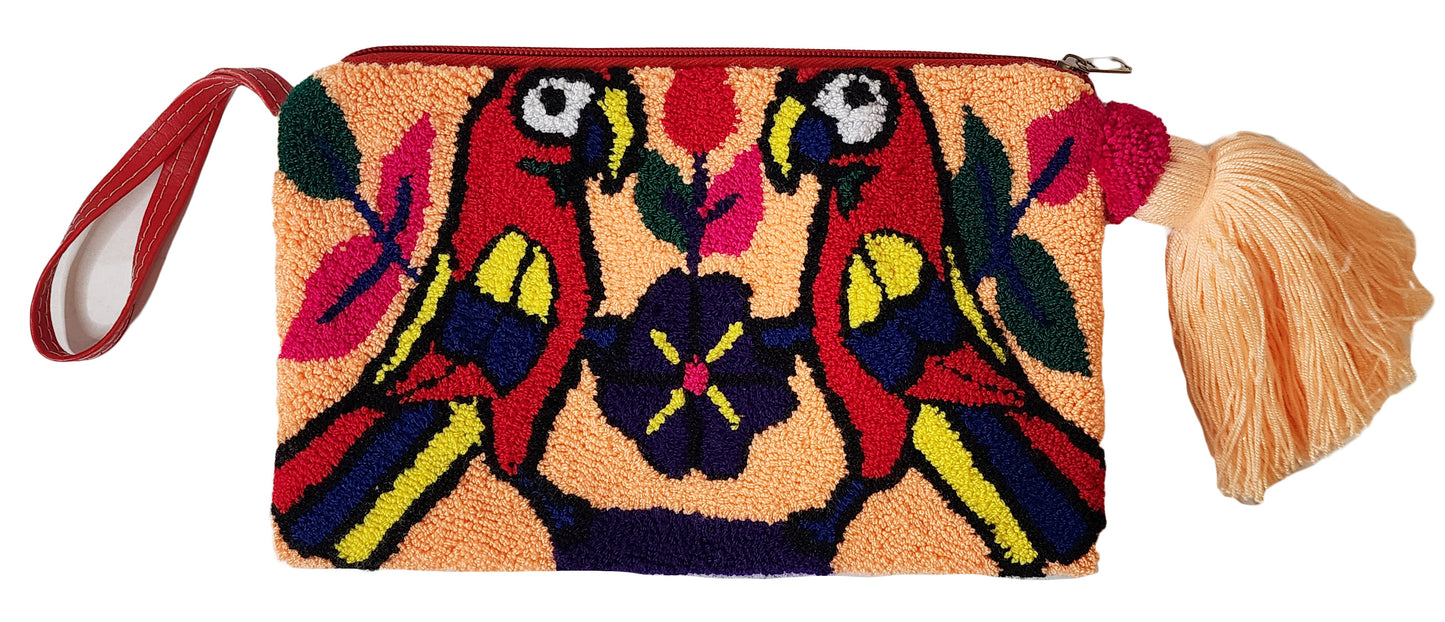 Haley Handmade Wayuu Punch-needle Clutch - Wuitusu