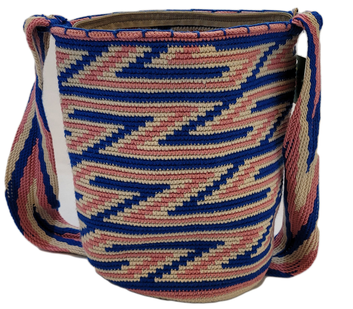 aitana handmade crochet Wayuu crossbody with zipper