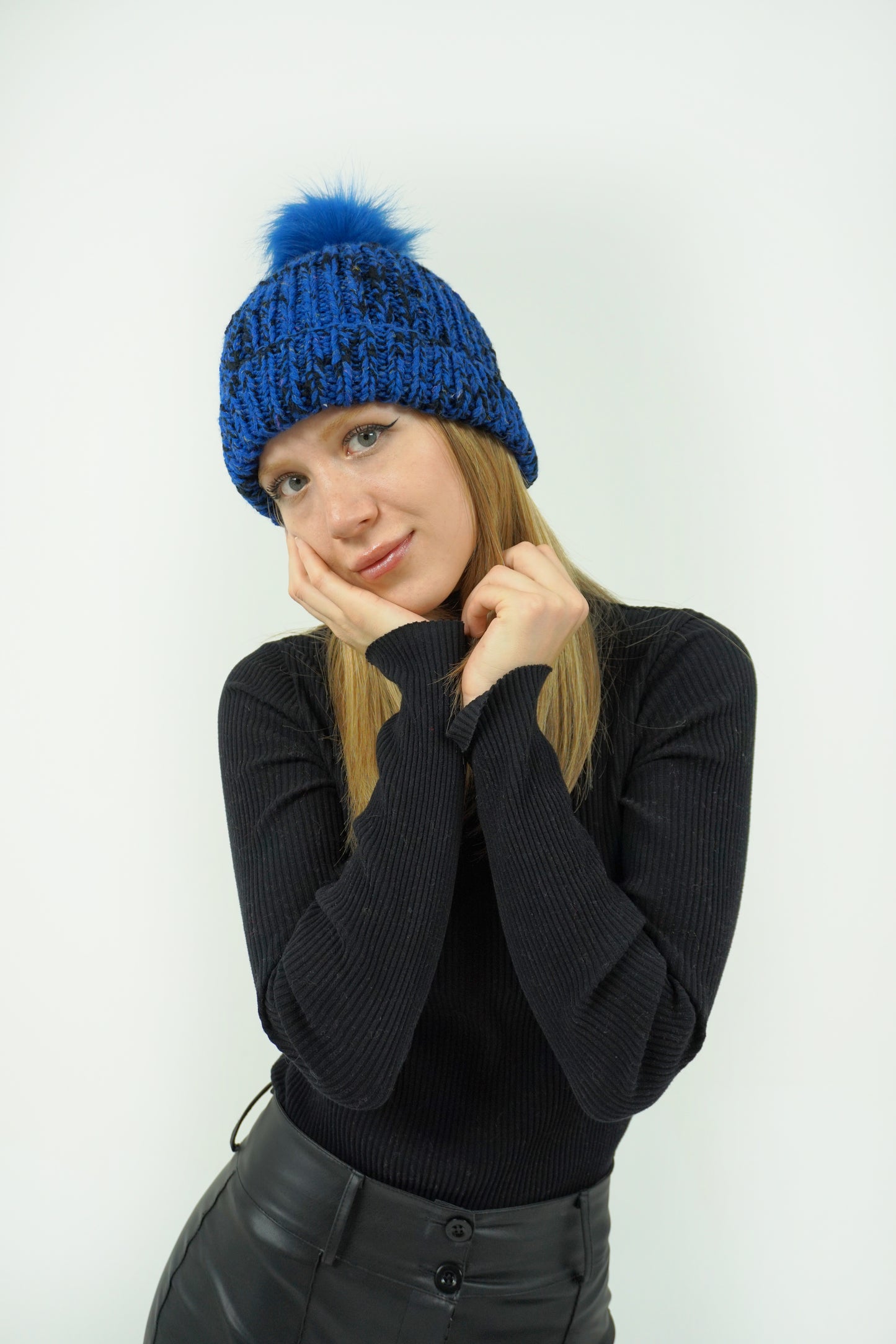 model wearing Leona Beanie - Wuitusu