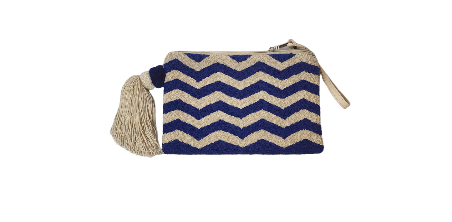 Cheyenne Handmade Wayuu Punch-needle Clutch - Wuitusu