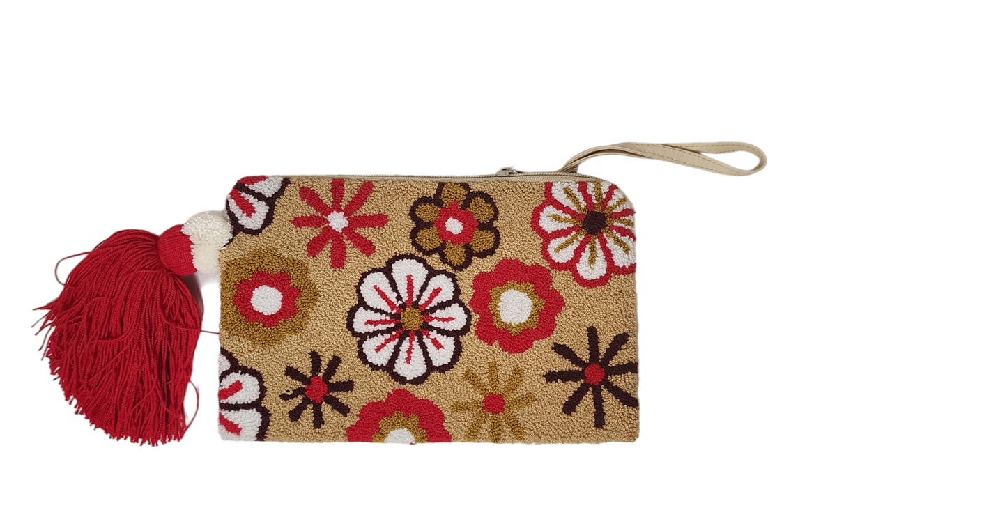Emerie Handmade Wayuu Punch-needle Clutch - Wuitusu