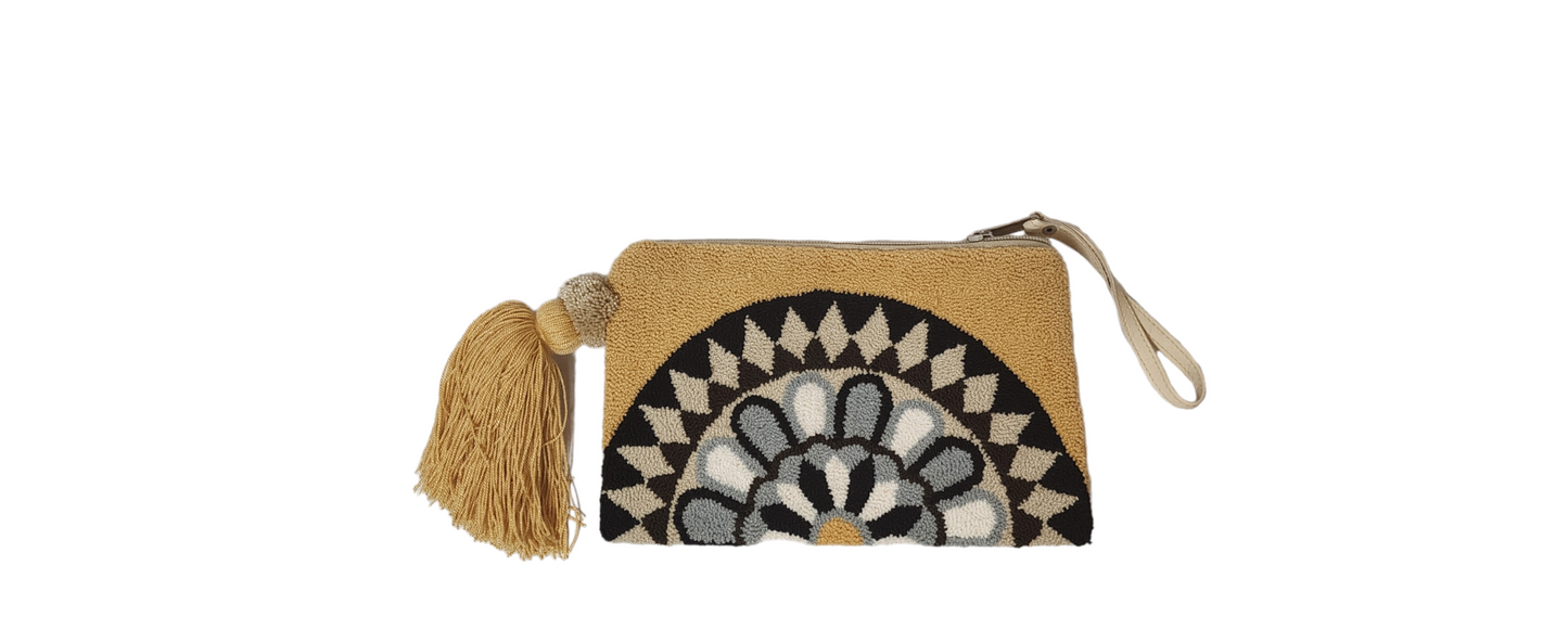 Jemma Handmade Wayuu Punch-needle Clutch - Wuitusu