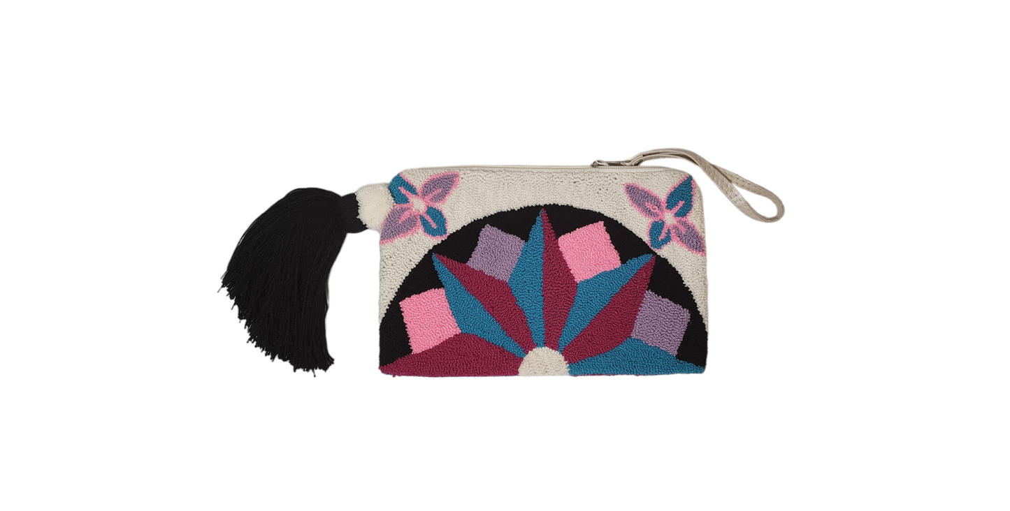Chloe Handmade Wayuu Punch-needle Clutch - Wuitusu