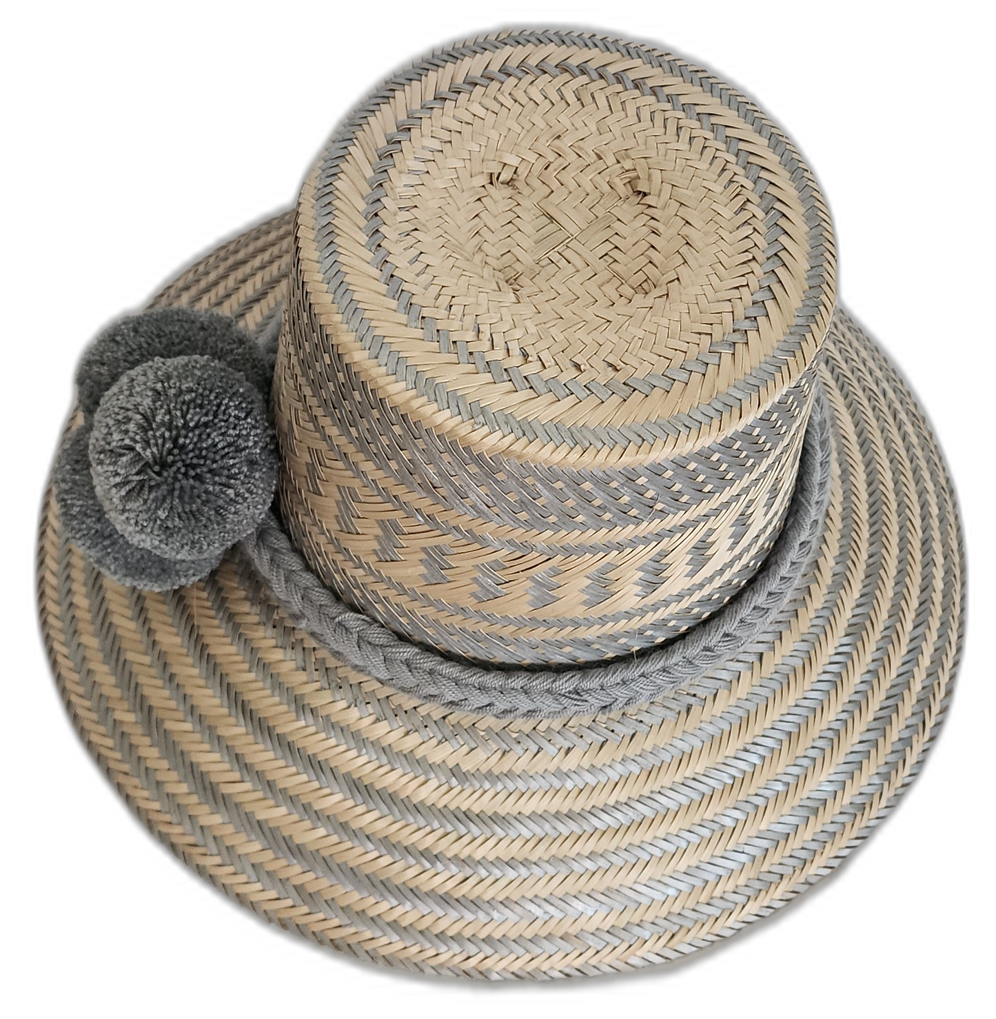 Neutral summer straw hat handcrafted with modern Wayuu details