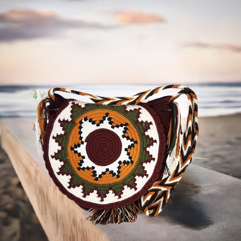 Charlotte Medium Handmade Crochet Wayuu Bag with Lid - Wuitusu