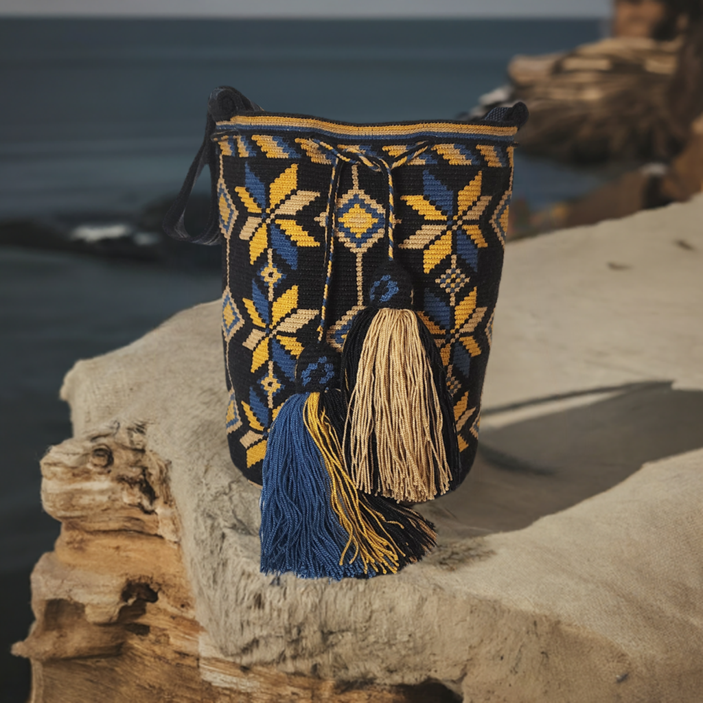 Cheyenne Large One-Thread Handmade Wayuu Mochila Bag - Wuitusu