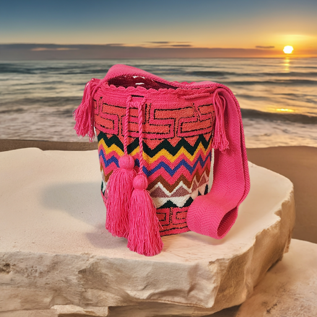 Jaylee Large Handmade Punch-needle Wayuu Mochila Bag - Wuitusu