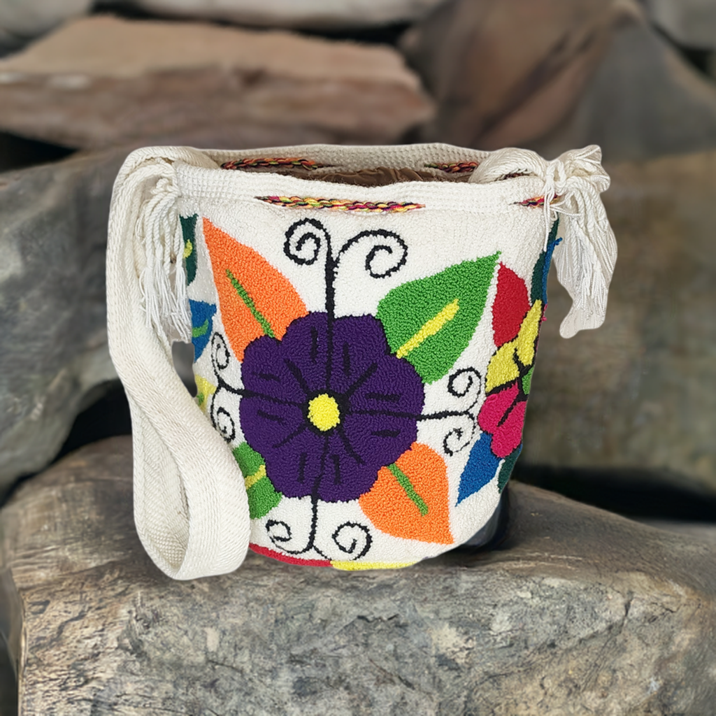 Bottom view Magnolia medium Handmade Punch-needle Wayuu Mochila Bag - Wuitusu