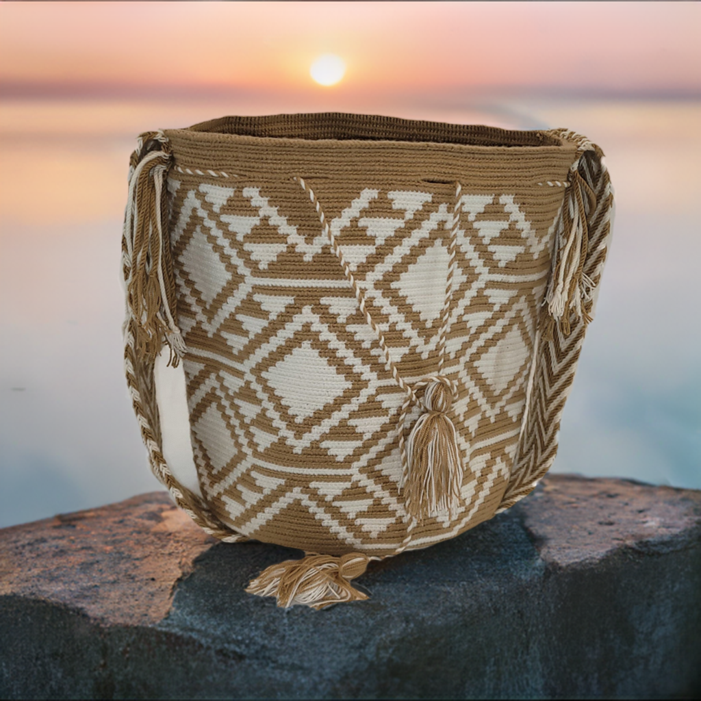 Christina Large Handmade Crochet Wayuu Mochila Bag - Wuitusu