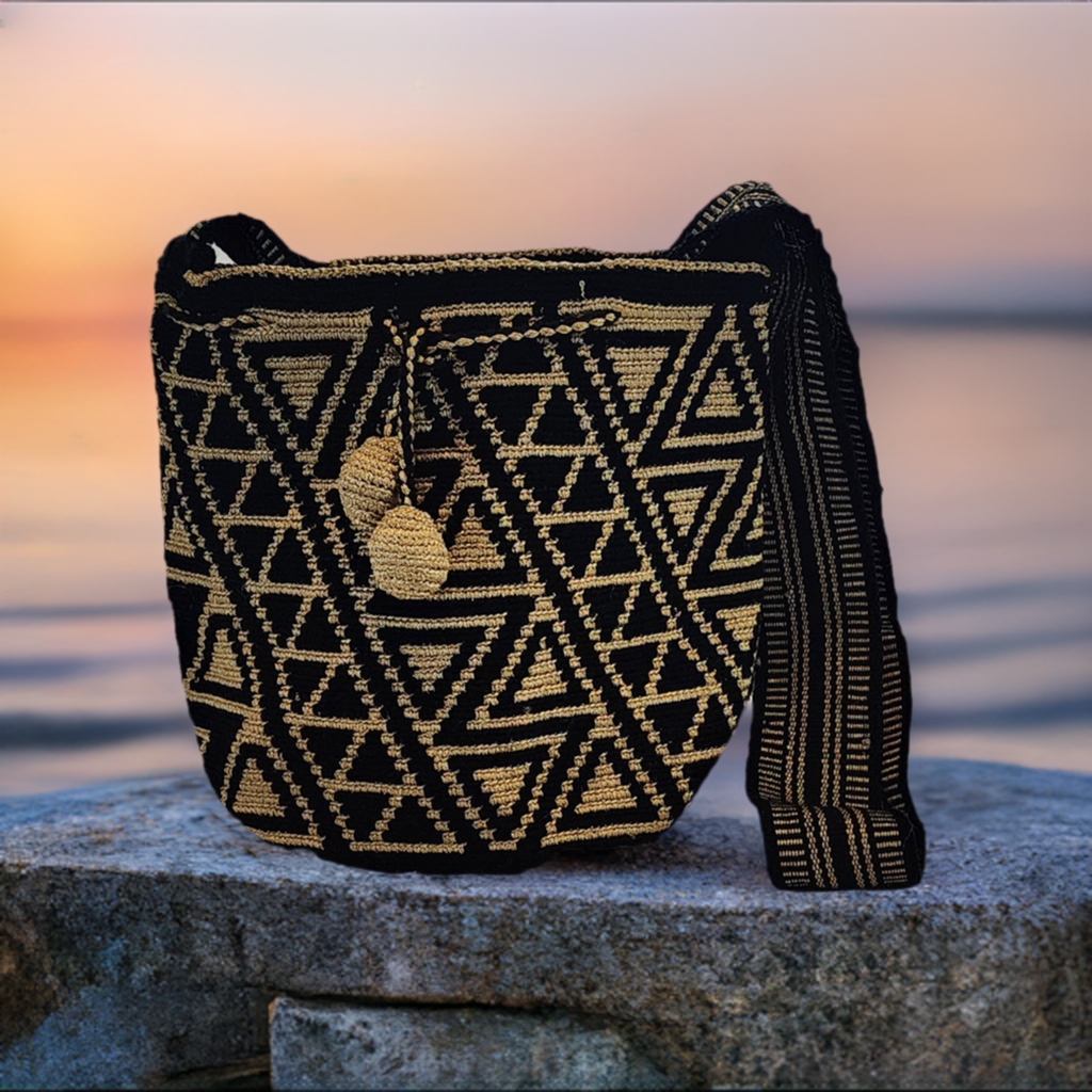 Ezra medium Handmade Wayuu Mochila bag - Wuitusu