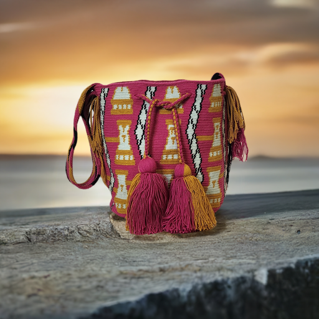 Charleigh Large Handmade Wayuu Mochila bag - Wuitusu