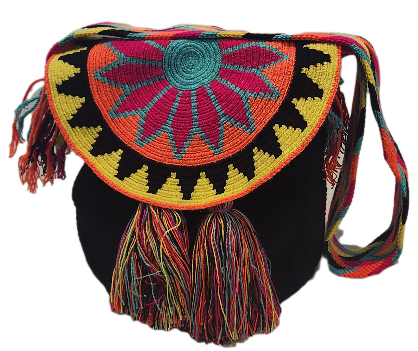 "Handmade Wuitusu Wayuu bag with vibrant patterns and lid, crafted by Wayuu artisans, supports fair trade and cultural herita