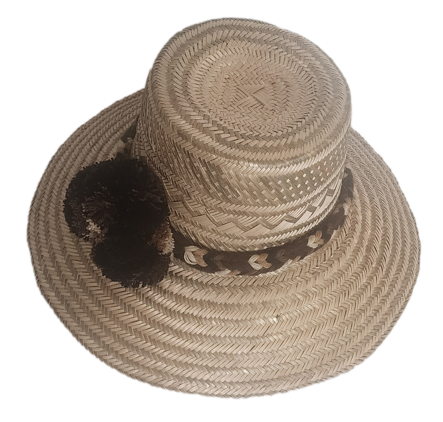 Elegant handmade straw hat in Boho Style with natural weave and cultural accents