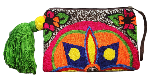 Ashlyn Handmade Wayuu Punch-needle Clutch - Wuitusu