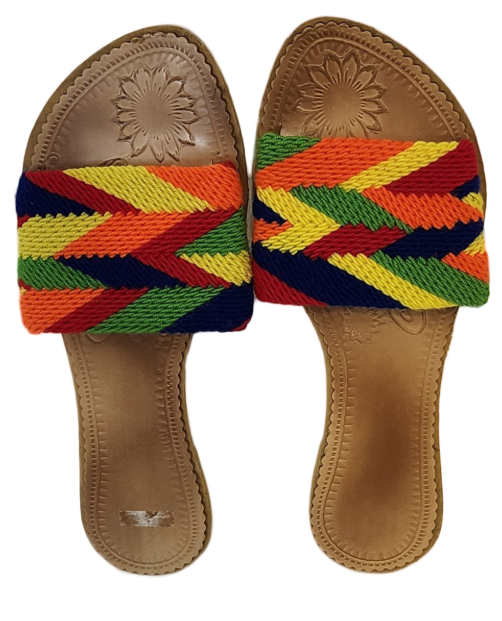1 Kamari Wayuu Sandal (Size 7.5) - Wuitusu