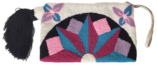 Chloe Handmade Wayuu Punch-needle Clutch - Wuitusu