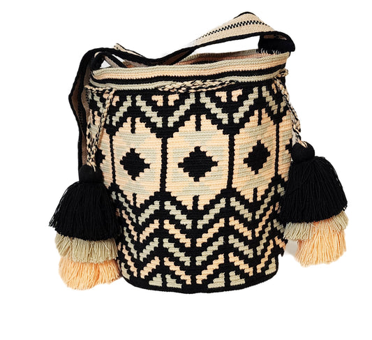 Sylvia Handmade Wayuu Mochila bag