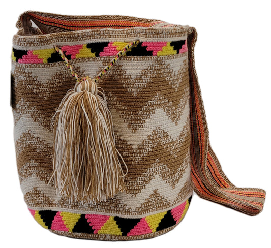 Elle Large Handmade Wayuu Mochila bag