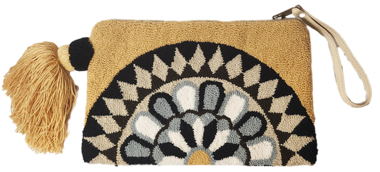Sofia Handmade Wayuu Punch-needle Clutch - Wuitusu