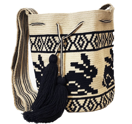 Holly Large Handmade Wayuu Mochila bag