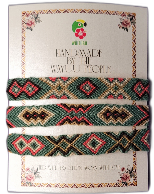 Janelle Handmade Wayuu Bracelet set of 3 - Wuitusu