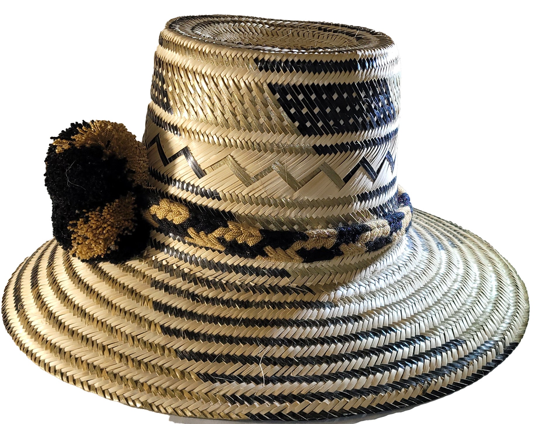Arianna Handmade Wayuu Hat - Wuitusu-side