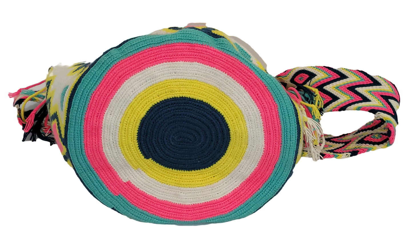 Carly Large Handmade Crochet Wayuu Mochila Bag - Wuitusu