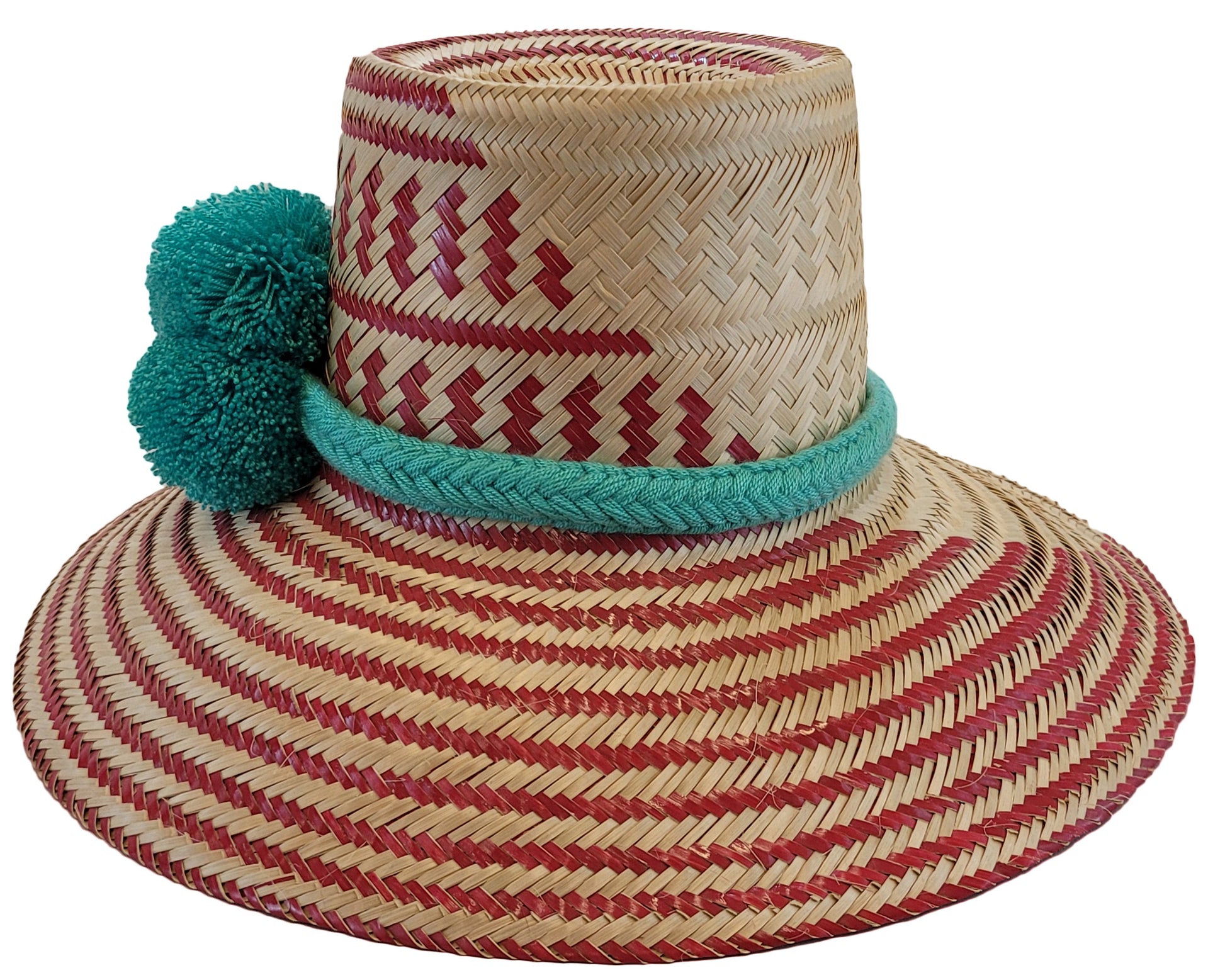 natalia handmade wayuu hat side view
