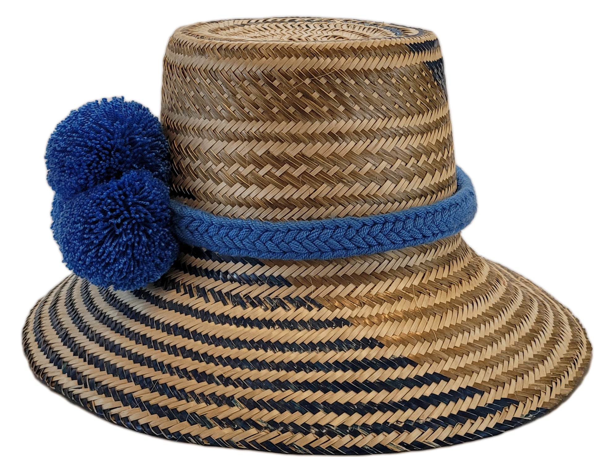 sadie handmade wayuu hat side view