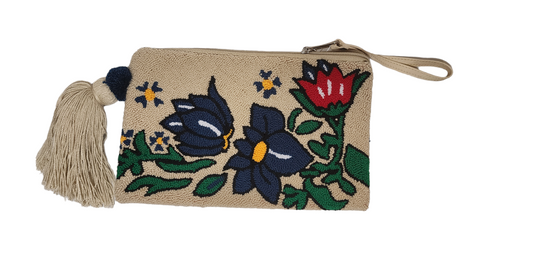 Kennedi Handmade Wayuu Punch-needle Clutch - Wuitusu