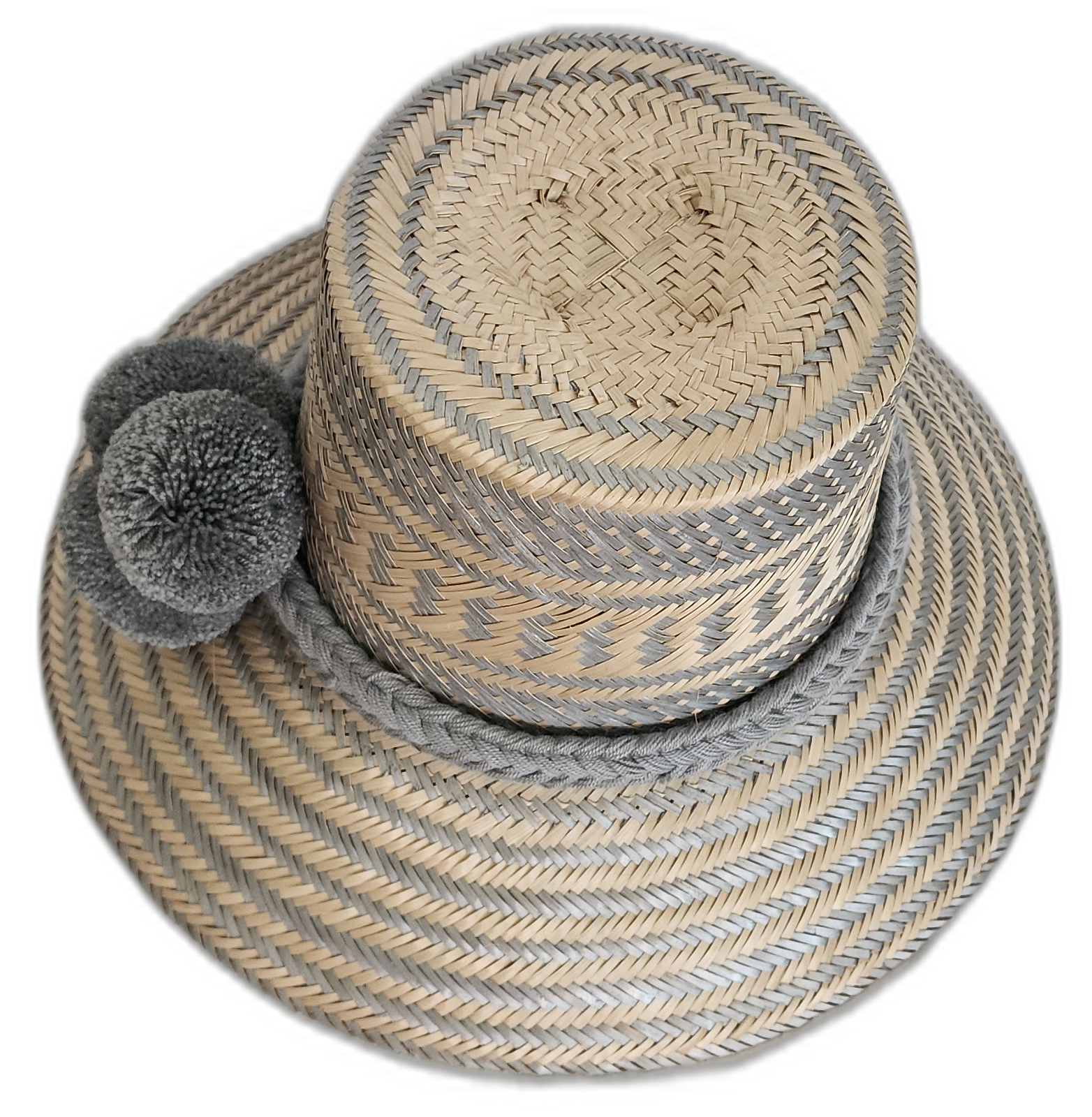 Neutral summer straw hat handcrafted with modern Wayuu details