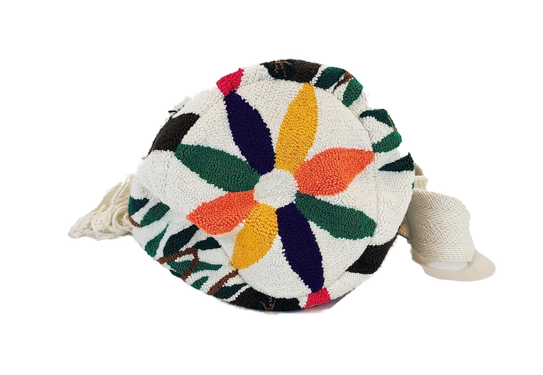 Artisan Wayuu crochet bag with earthy tones and boho vibes