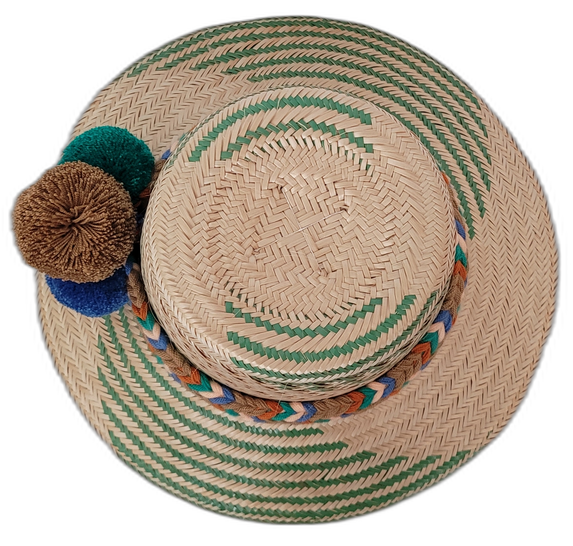Boho chic handmade hat from Wuitusu with colorful flair and traditional Wayuu design

