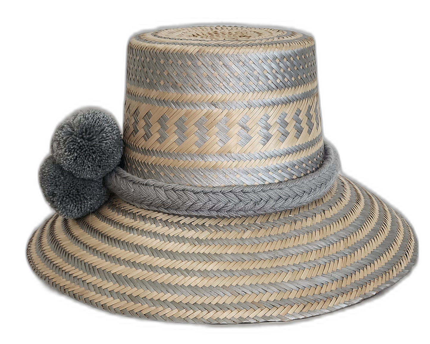 Minimalist Wayuu hat in natural straw with matching gray accents