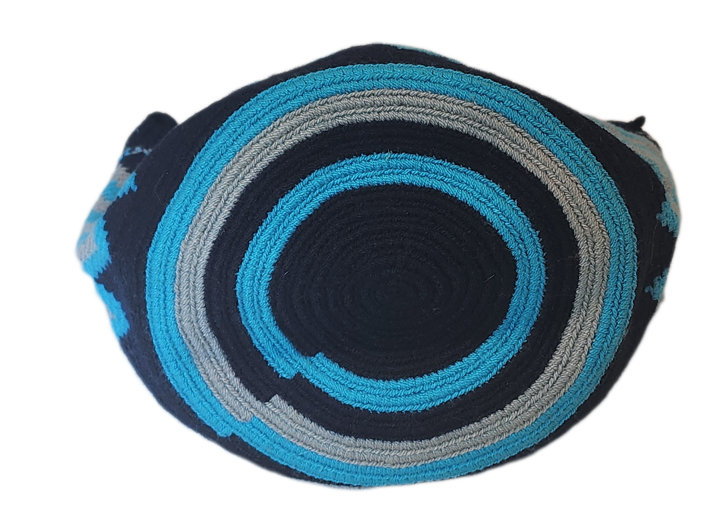 "Colorful handmade crochet Wayuu handbag by Wuitusu, displaying traditional bohemian patterns and intricate craftsmanship."