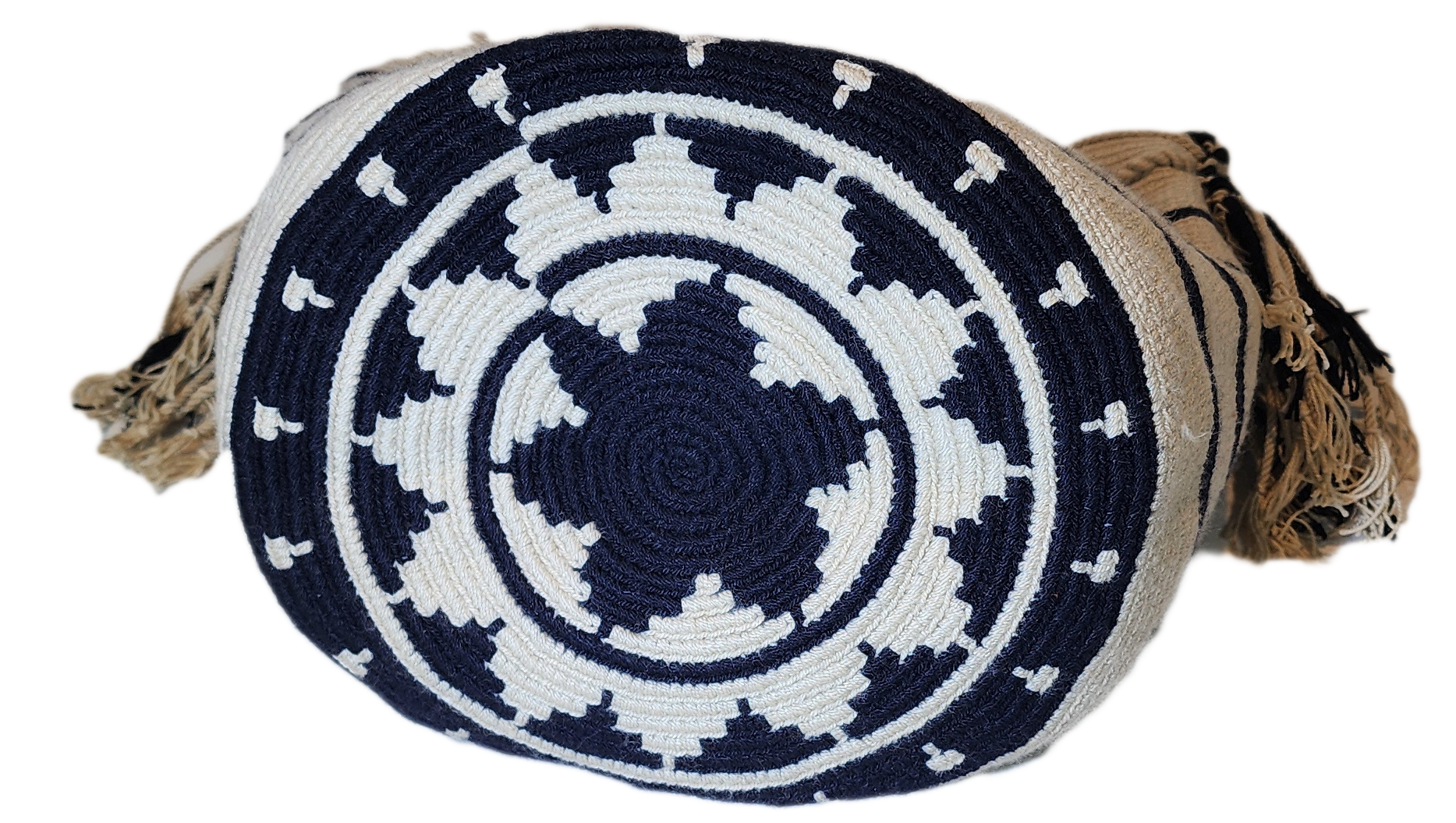 "Colorful handmade Wayuu crochet bag with intricate geometric patterns, showcasing traditional craftsmanship and ethical fash