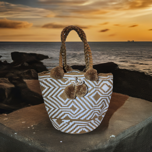 "Colorful handmade Wuitusu Wayuu crochet bag with a short handle, showcasing unique Wayuu craftsmanship and vibrant bohemian 