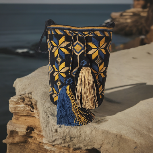 Cheyenne Large One-Thread Handmade Wayuu Mochila Bag - Wuitusu