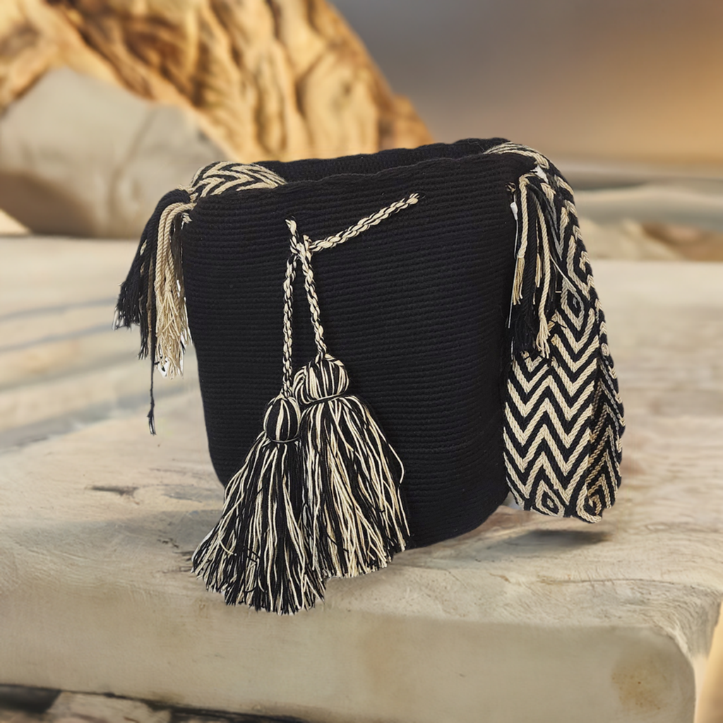 Robin Unicolor Large Handmade Wayuu Mochila Bag - Wuitusu