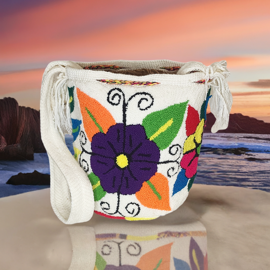 Magnolia medium Handmade Punch-needle Wayuu Mochila Bag - Wuitusu