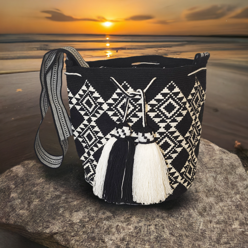 Henley Large One-Thread Handmade Wayuu Mochila Bag