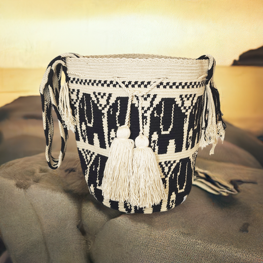 Meredith Handmade Large Wayuu Mochila Bag - Wuitusu